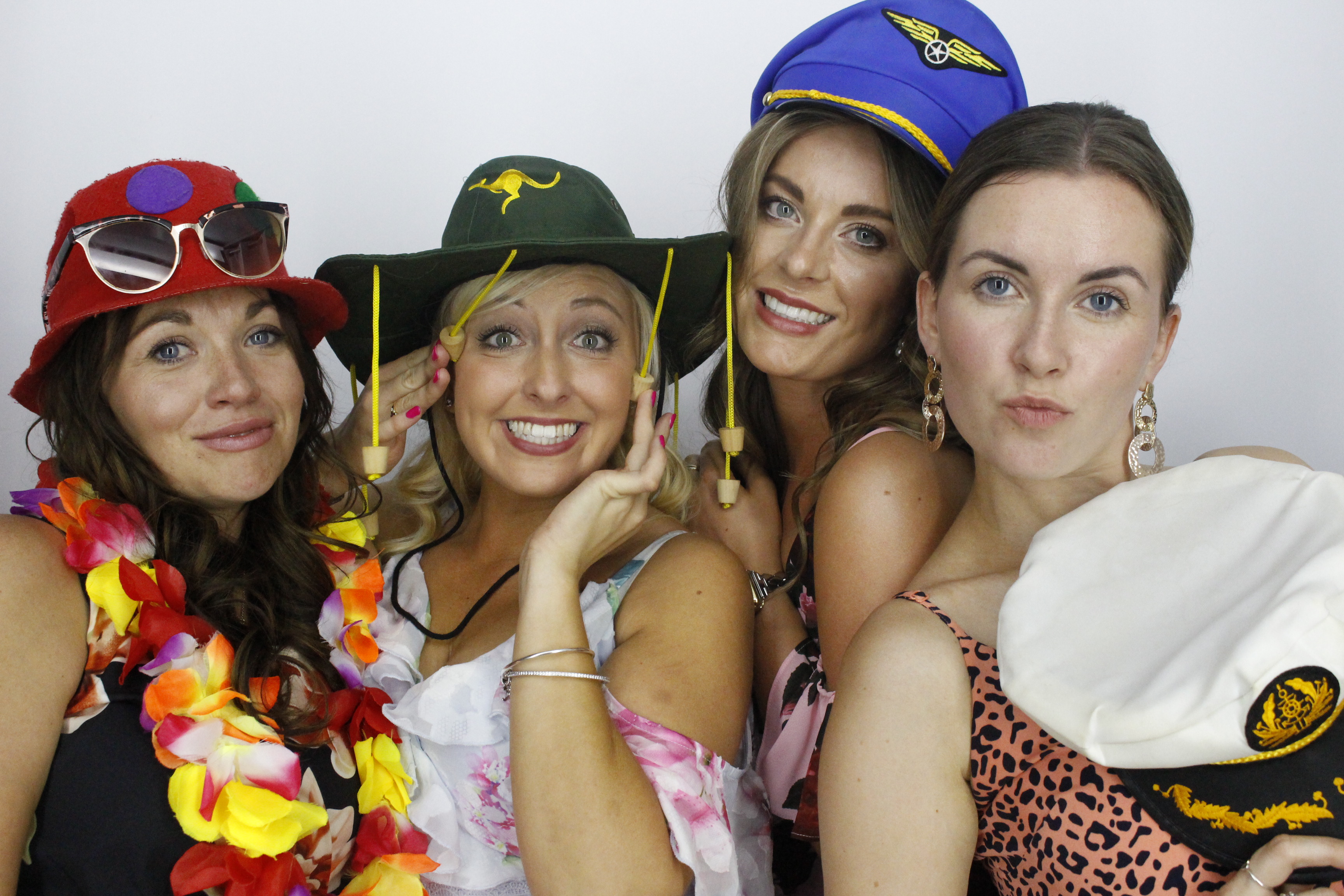 Sam & Rachel's Wedding | View more photos from the event at gallery.myphotoboothexperience.co.uk/u/MyPhotoBoothExperienceLtd/Sam-Rachels-Wedding
